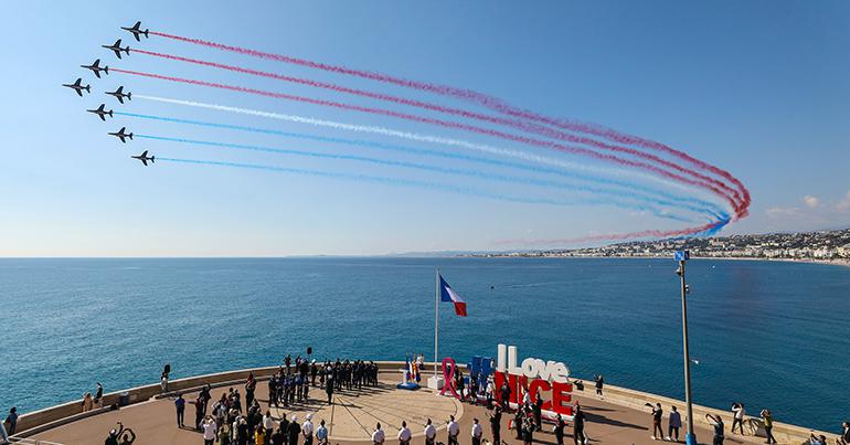 Cérémonie d''hommage à Antoine de Saint Exupéry et passage de la Patrouille de France